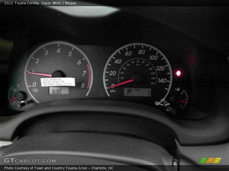 Super White / Bisque 2012 Toyota Corolla
