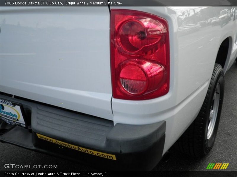 Bright White / Medium Slate Gray 2006 Dodge Dakota ST Club Cab