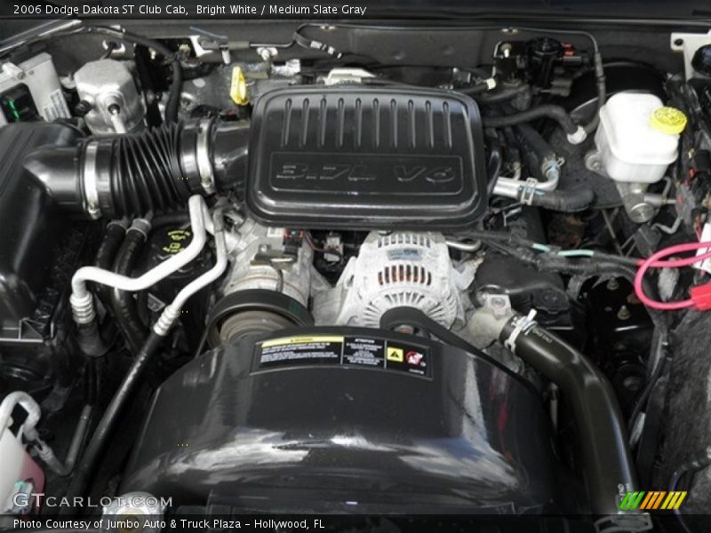 Bright White / Medium Slate Gray 2006 Dodge Dakota ST Club Cab