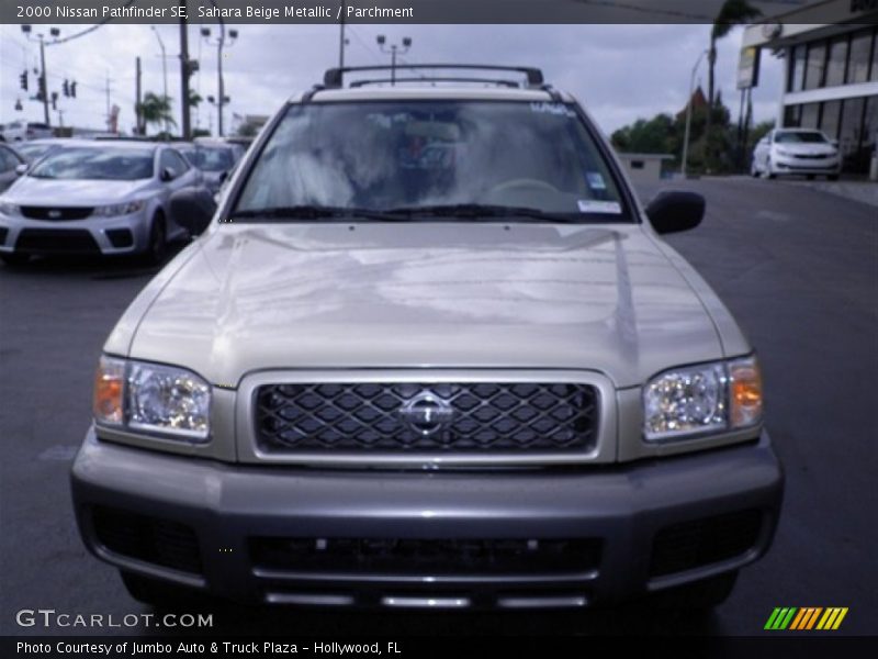 Sahara Beige Metallic / Parchment 2000 Nissan Pathfinder SE