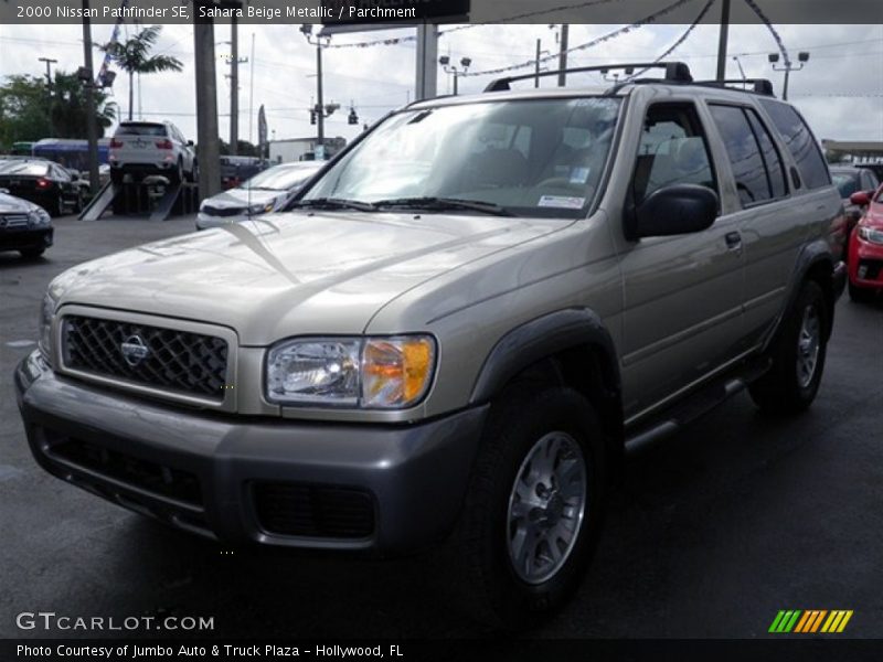 Sahara Beige Metallic / Parchment 2000 Nissan Pathfinder SE
