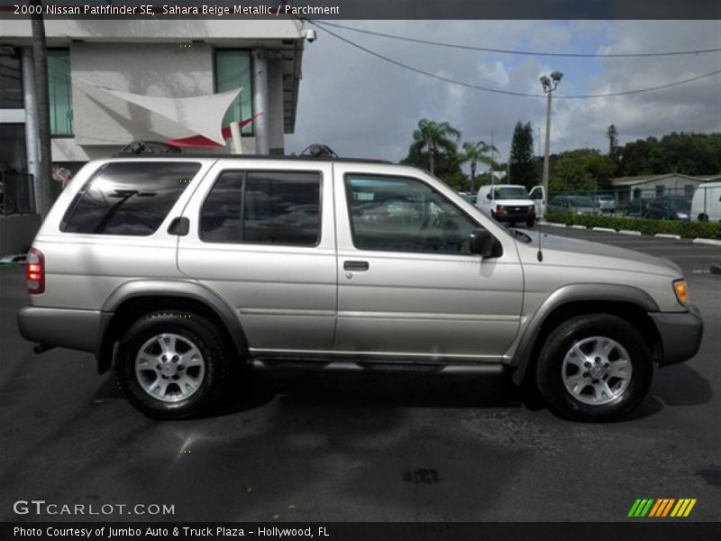 Sahara Beige Metallic / Parchment 2000 Nissan Pathfinder SE