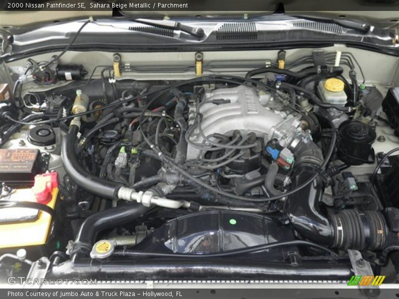 Sahara Beige Metallic / Parchment 2000 Nissan Pathfinder SE