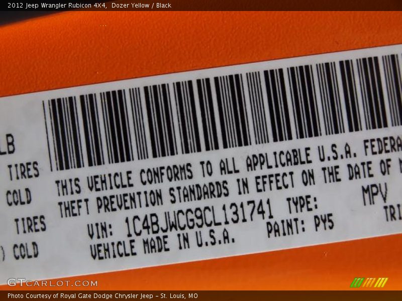 Dozer Yellow / Black 2012 Jeep Wrangler Rubicon 4X4