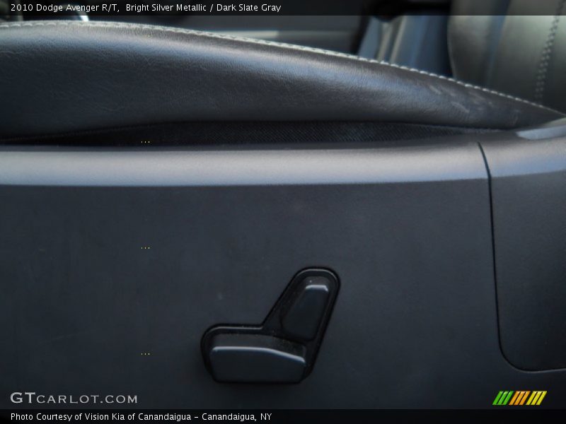 Bright Silver Metallic / Dark Slate Gray 2010 Dodge Avenger R/T