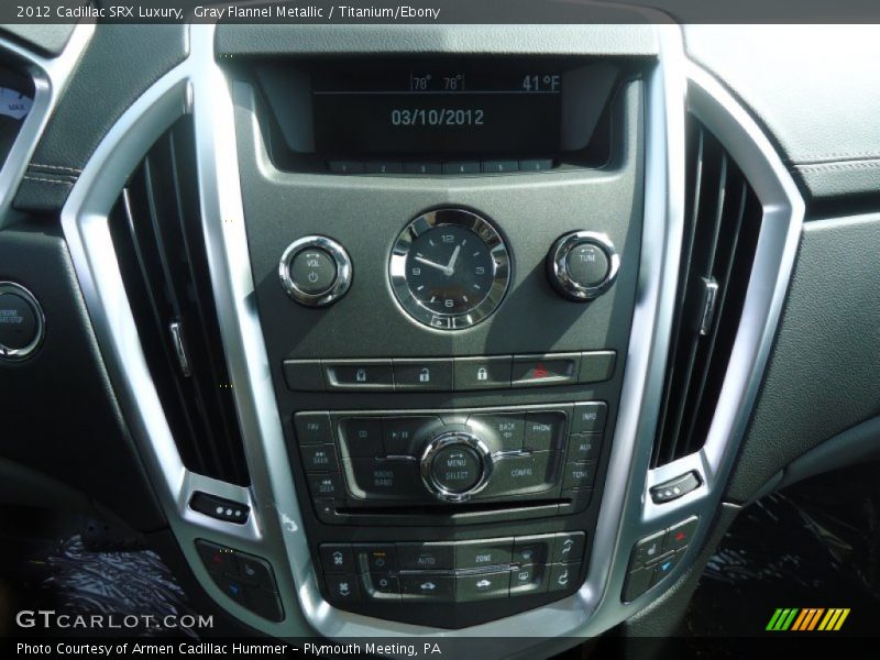 Gray Flannel Metallic / Titanium/Ebony 2012 Cadillac SRX Luxury