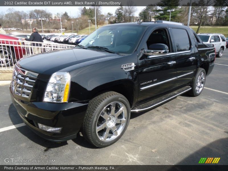 Front 3/4 View of 2012 Escalade EXT Luxury AWD
