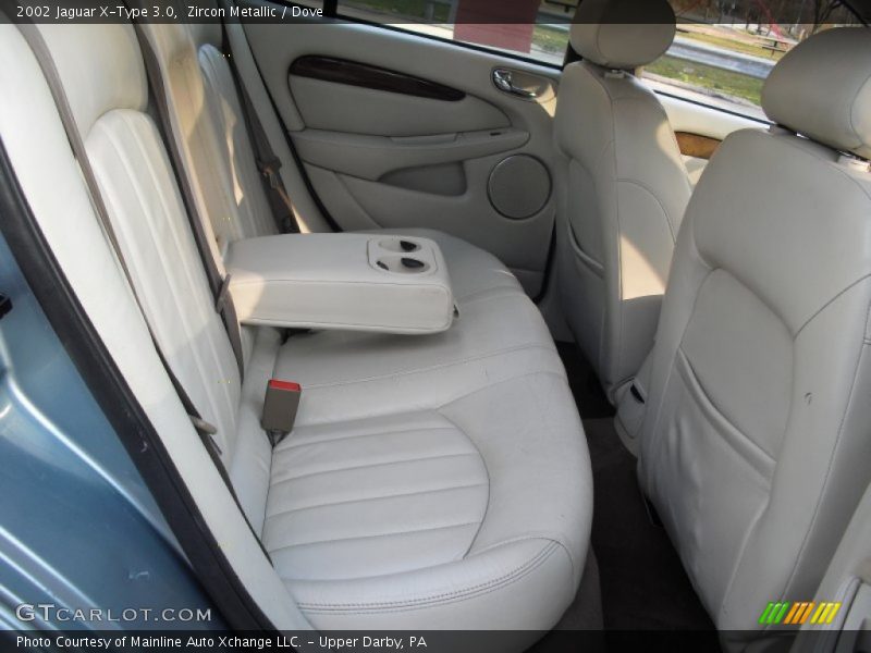 Zircon Metallic / Dove 2002 Jaguar X-Type 3.0