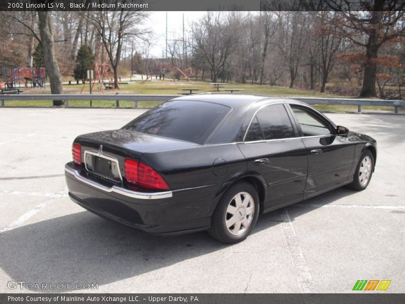 Black / Medium Parchment 2002 Lincoln LS V8