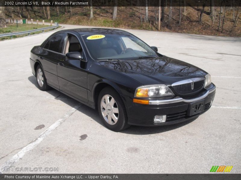Black / Medium Parchment 2002 Lincoln LS V8