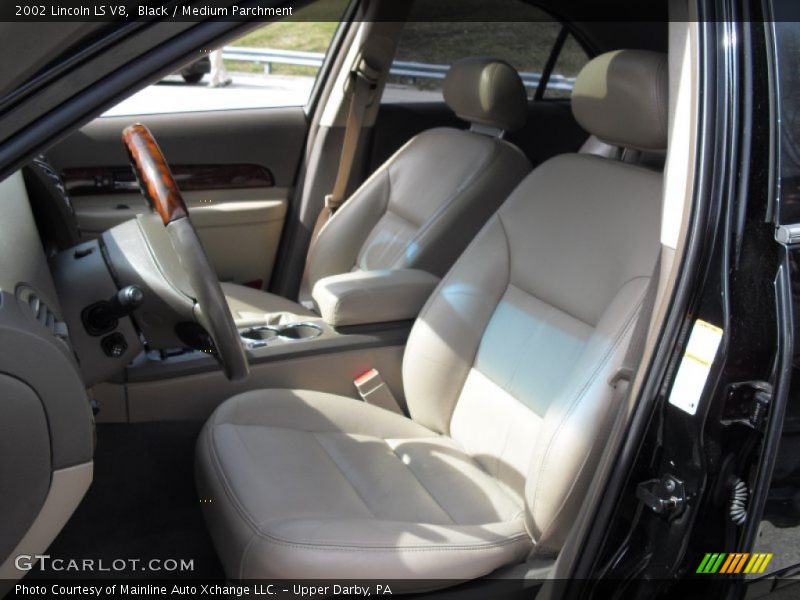 Black / Medium Parchment 2002 Lincoln LS V8