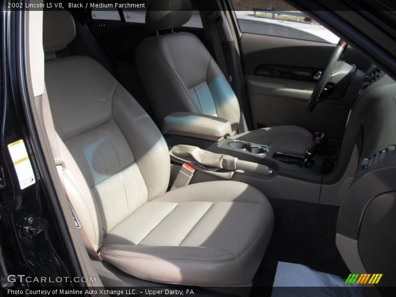 Black / Medium Parchment 2002 Lincoln LS V8