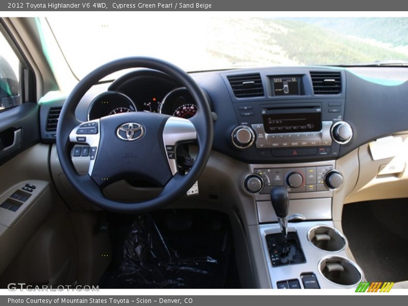 Cypress Green Pearl / Sand Beige 2012 Toyota Highlander V6 4WD