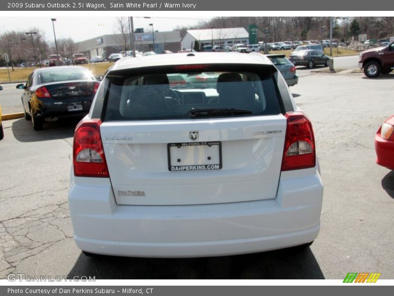 Satin White Pearl / Warm Ivory 2009 Subaru Outback 2.5i Wagon