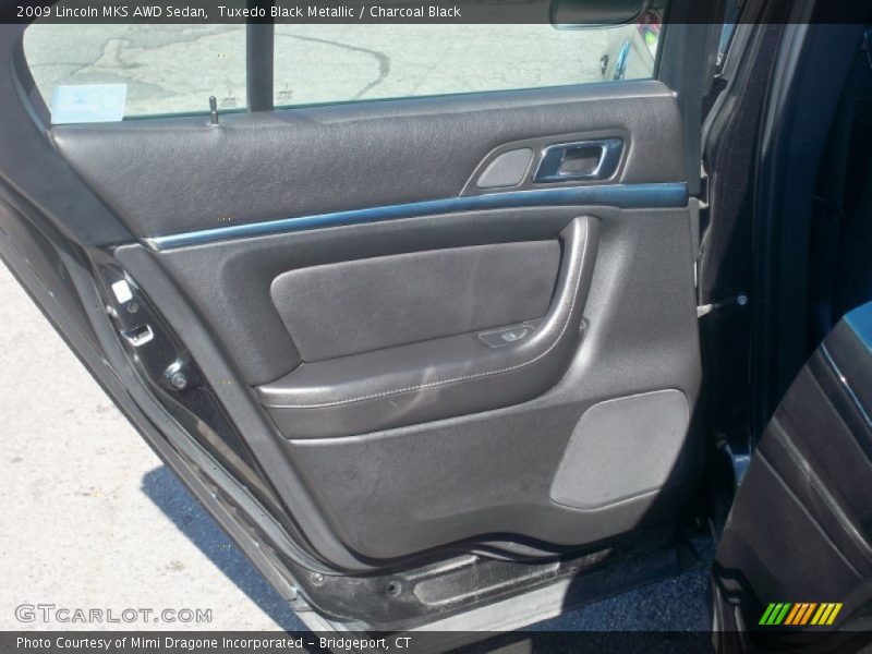 Tuxedo Black Metallic / Charcoal Black 2009 Lincoln MKS AWD Sedan