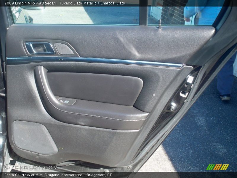Tuxedo Black Metallic / Charcoal Black 2009 Lincoln MKS AWD Sedan
