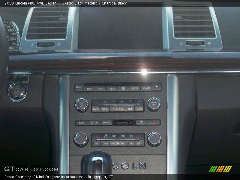 Tuxedo Black Metallic / Charcoal Black 2009 Lincoln MKS AWD Sedan