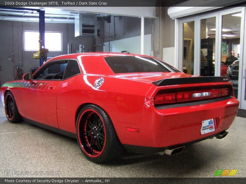 TorRed / Dark Slate Gray 2009 Dodge Challenger SRT8