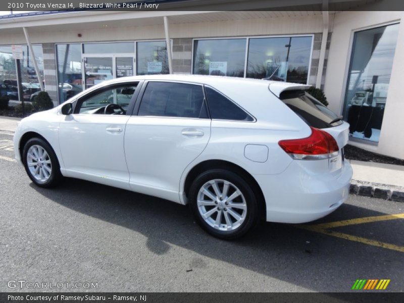 Blizzard White Pearl / Ivory 2010 Toyota Venza I4