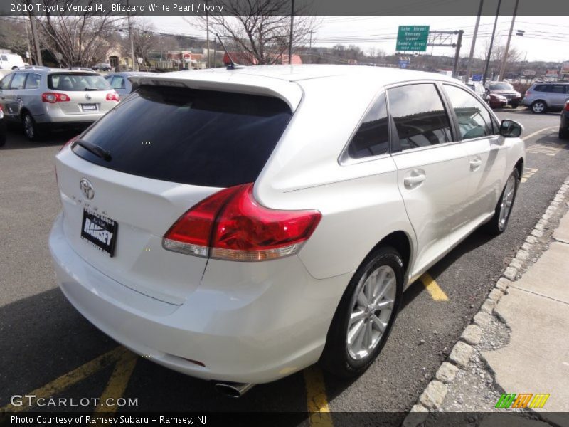 Blizzard White Pearl / Ivory 2010 Toyota Venza I4