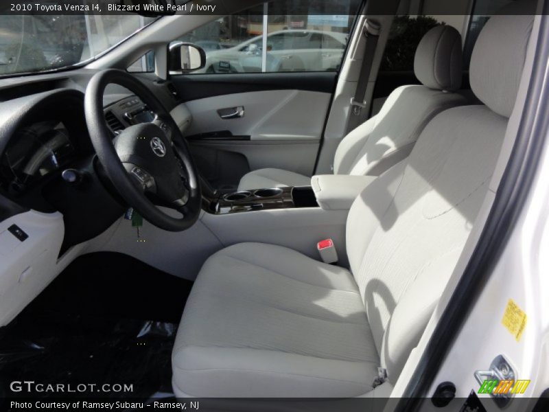Blizzard White Pearl / Ivory 2010 Toyota Venza I4