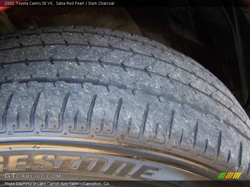 Salsa Red Pearl / Dark Charcoal 2002 Toyota Camry SE V6