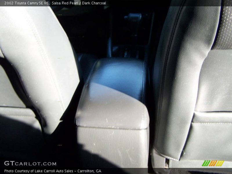 Salsa Red Pearl / Dark Charcoal 2002 Toyota Camry SE V6