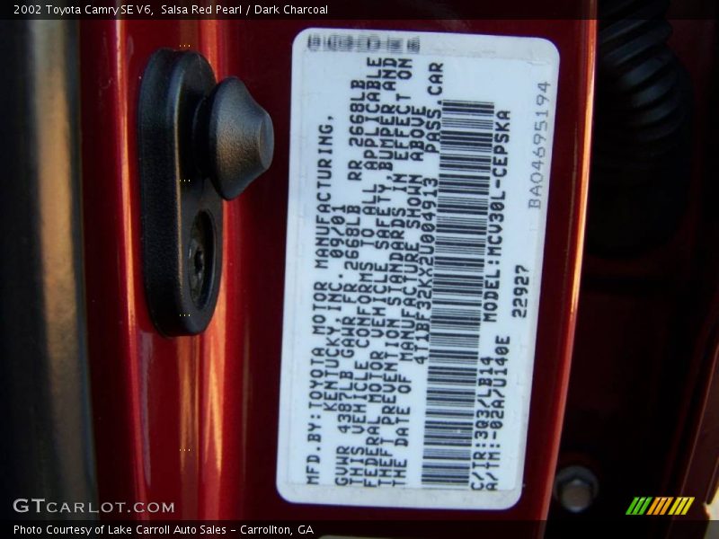 Salsa Red Pearl / Dark Charcoal 2002 Toyota Camry SE V6