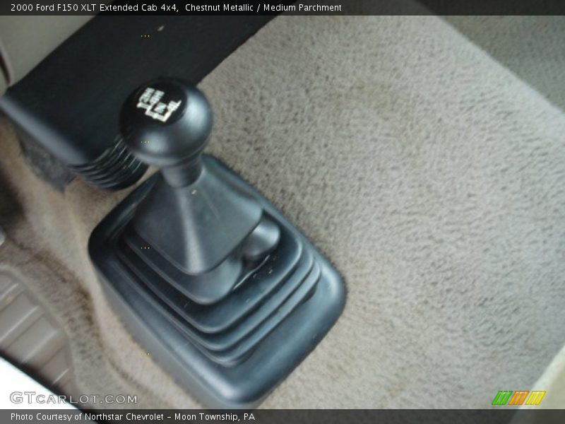 Chestnut Metallic / Medium Parchment 2000 Ford F150 XLT Extended Cab 4x4