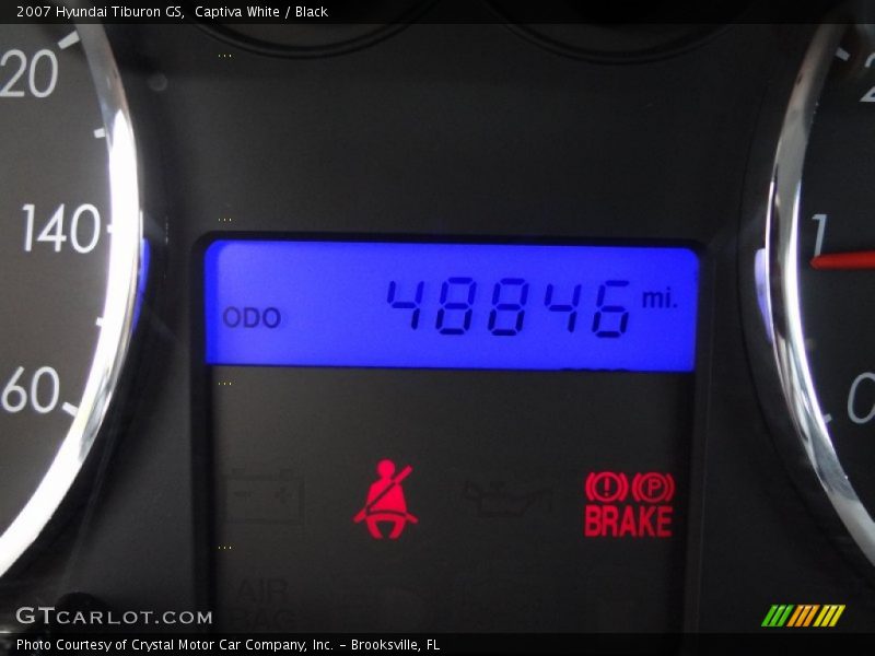 Captiva White / Black 2007 Hyundai Tiburon GS