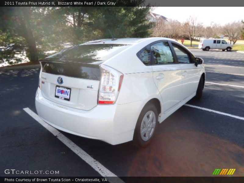 Blizzard White Pearl / Dark Gray 2011 Toyota Prius Hybrid III