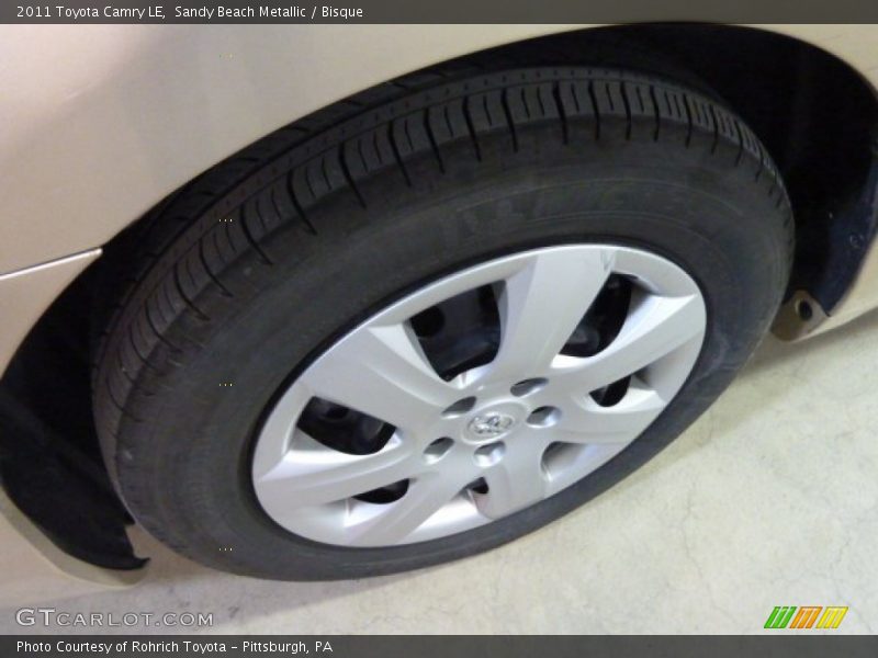 Sandy Beach Metallic / Bisque 2011 Toyota Camry LE