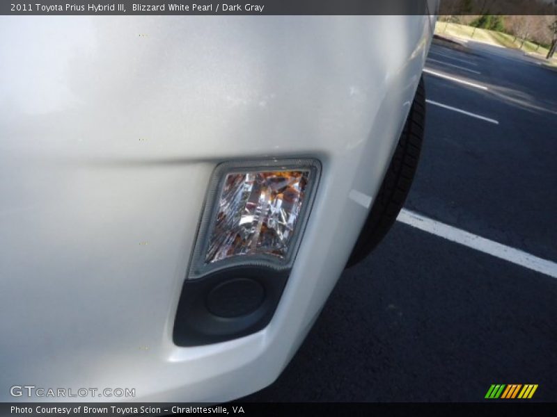 Blizzard White Pearl / Dark Gray 2011 Toyota Prius Hybrid III