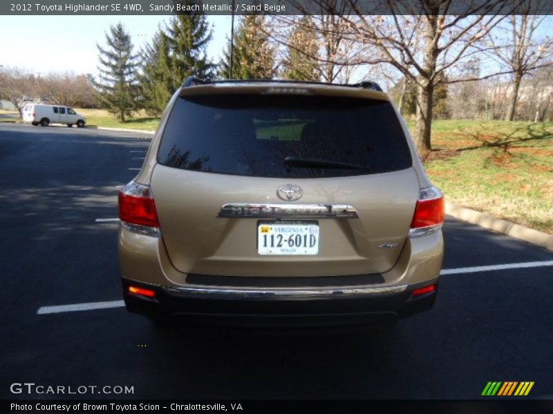 Sandy Beach Metallic / Sand Beige 2012 Toyota Highlander SE 4WD