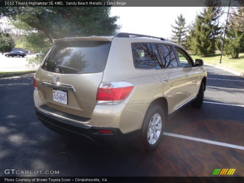 Sandy Beach Metallic / Sand Beige 2012 Toyota Highlander SE 4WD