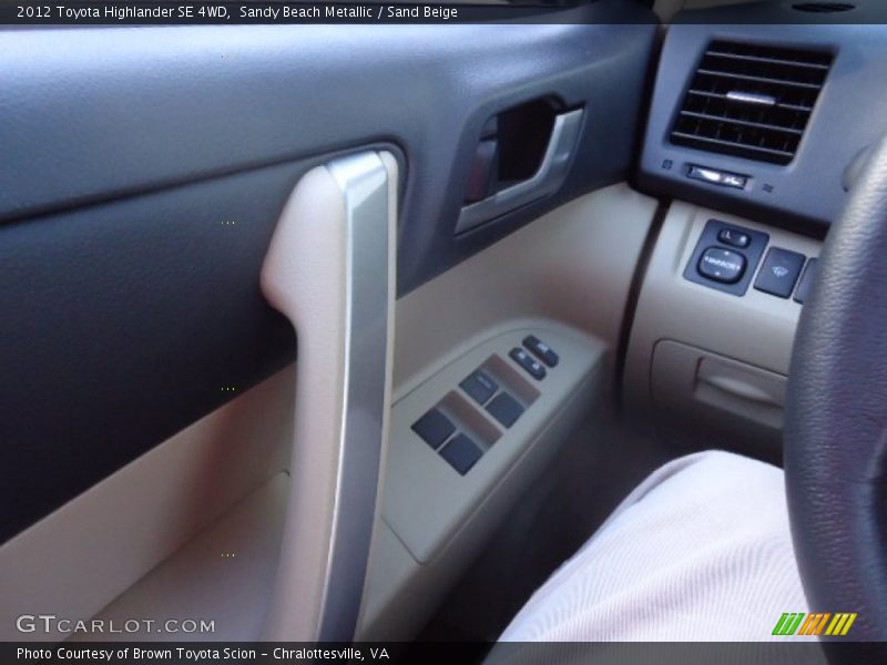 Sandy Beach Metallic / Sand Beige 2012 Toyota Highlander SE 4WD