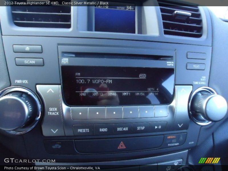 Classic Silver Metallic / Black 2012 Toyota Highlander SE 4WD