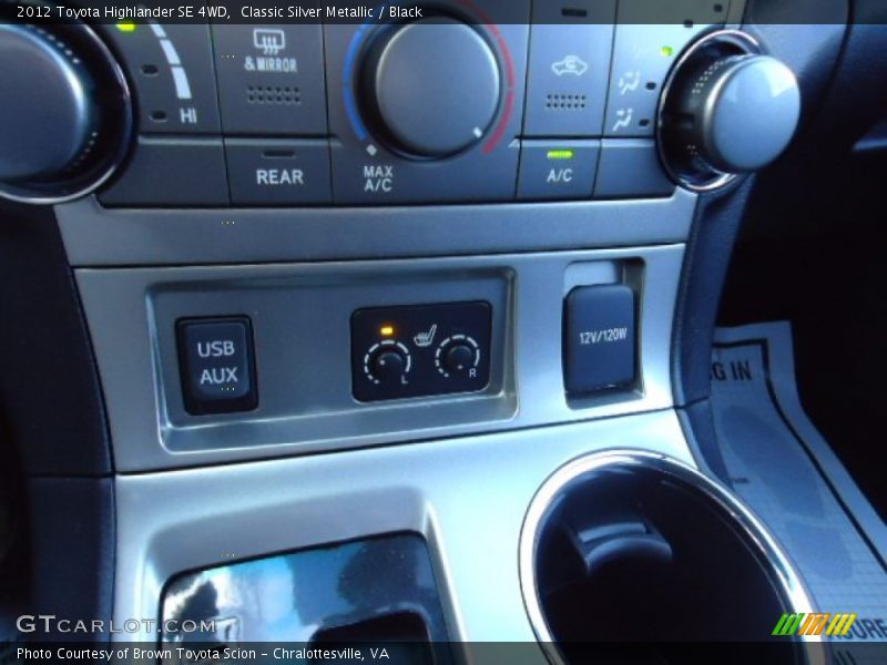 Classic Silver Metallic / Black 2012 Toyota Highlander SE 4WD