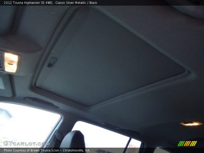 Classic Silver Metallic / Black 2012 Toyota Highlander SE 4WD