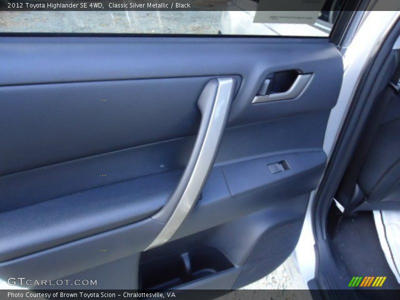 Classic Silver Metallic / Black 2012 Toyota Highlander SE 4WD