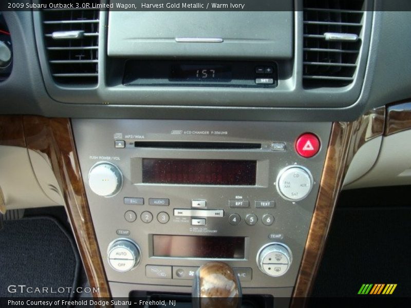 Harvest Gold Metallic / Warm Ivory 2009 Subaru Outback 3.0R Limited Wagon