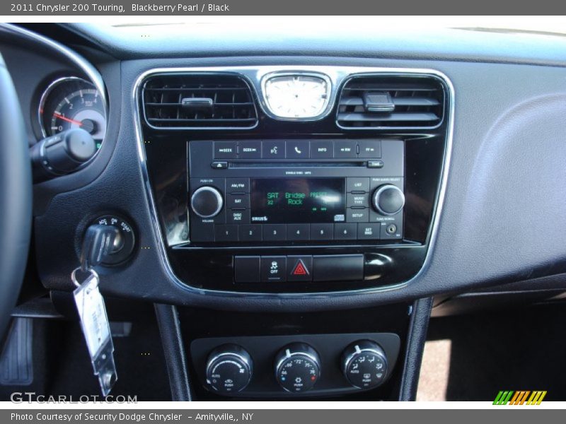 Blackberry Pearl / Black 2011 Chrysler 200 Touring