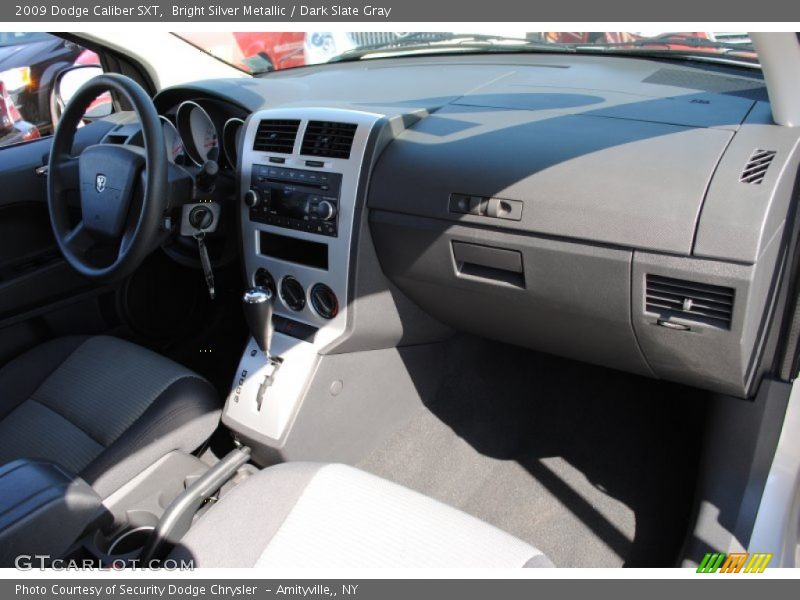 Bright Silver Metallic / Dark Slate Gray 2009 Dodge Caliber SXT