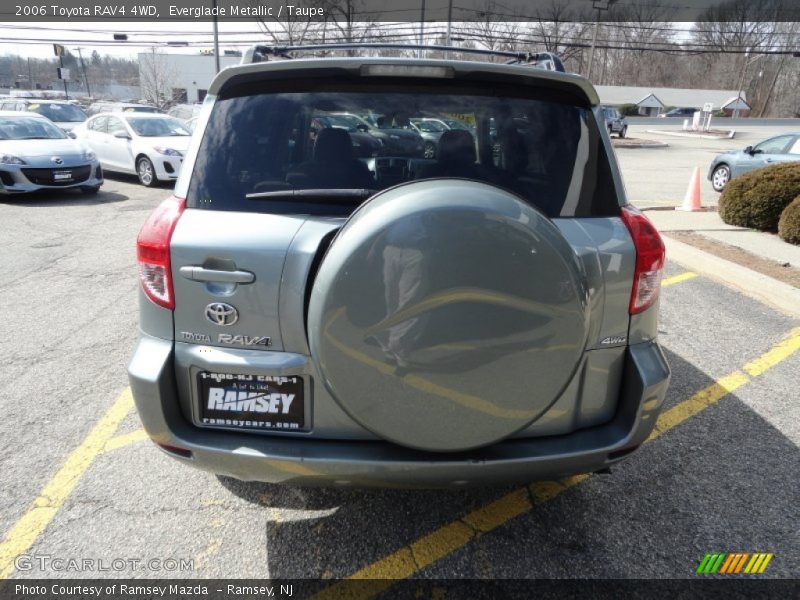 Everglade Metallic / Taupe 2006 Toyota RAV4 4WD