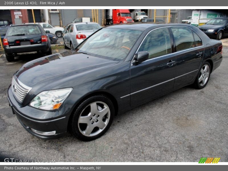 Front 3/4 View of 2006 LS 430