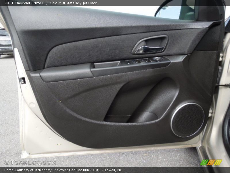 Gold Mist Metallic / Jet Black 2011 Chevrolet Cruze LT