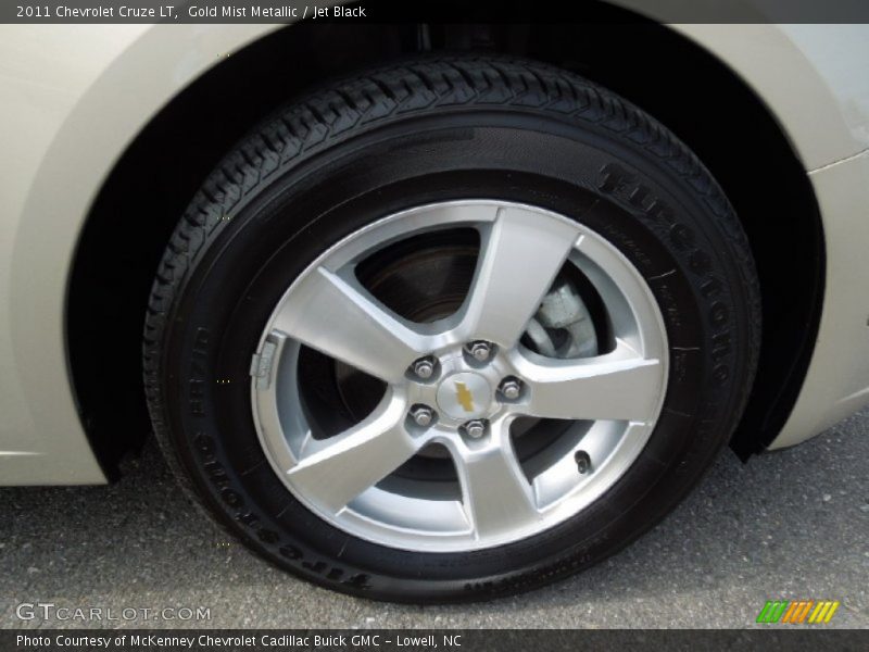 Gold Mist Metallic / Jet Black 2011 Chevrolet Cruze LT