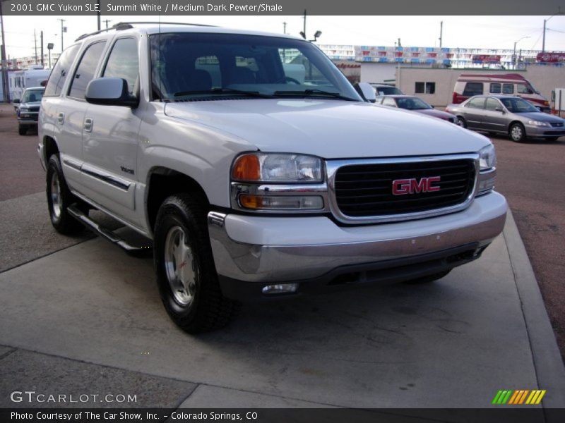 Summit White / Medium Dark Pewter/Shale 2001 GMC Yukon SLE