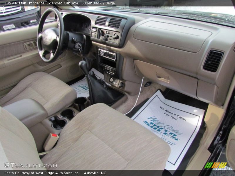  1999 Frontier SE Extended Cab 4x4 Beige Interior