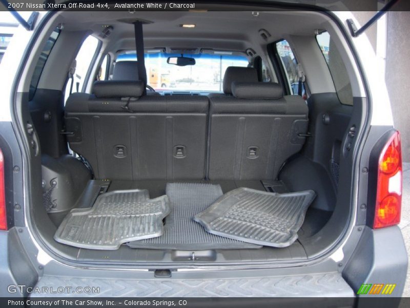 Avalanche White / Charcoal 2007 Nissan Xterra Off Road 4x4